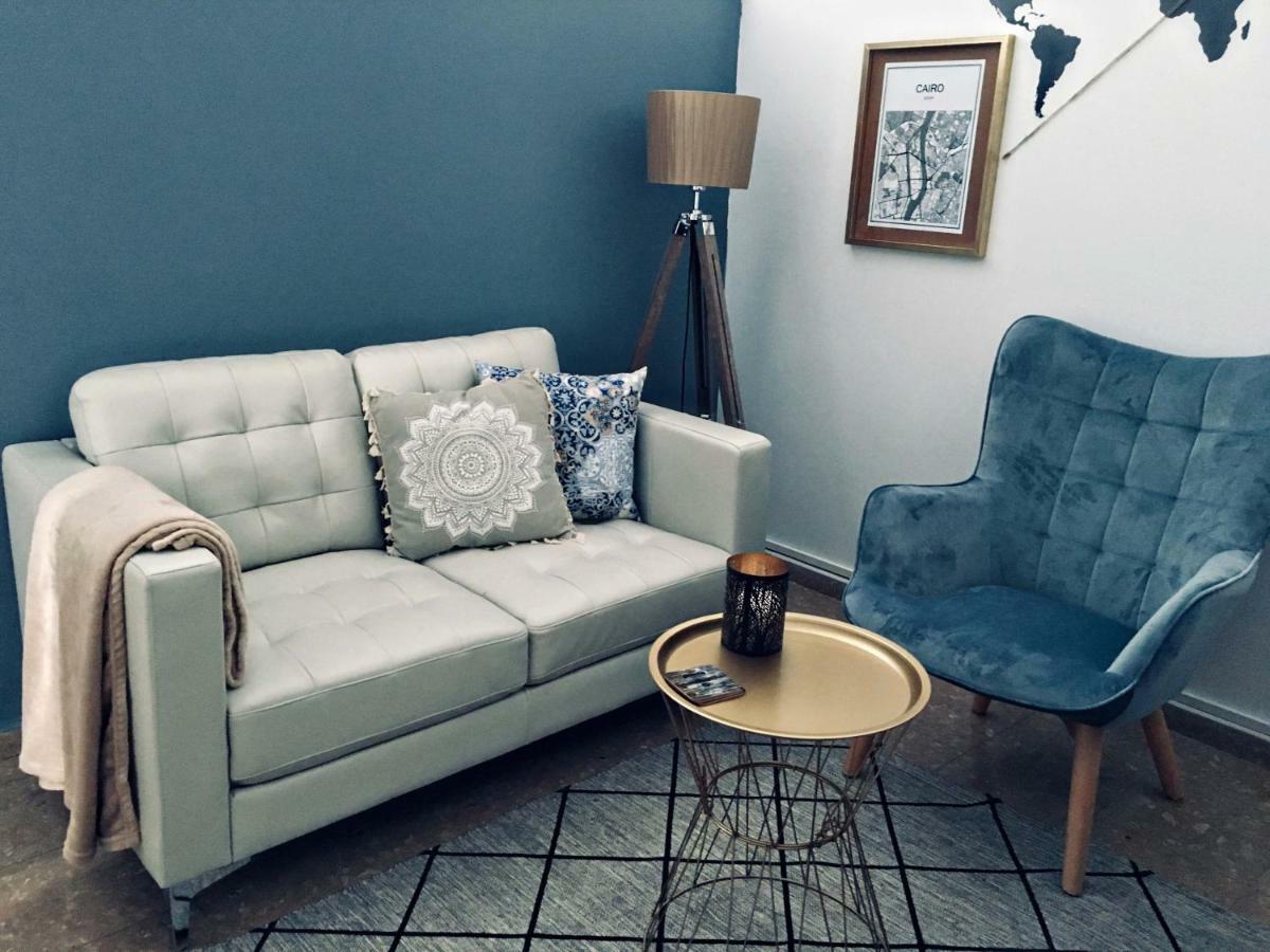 Cozy Getaway In Nicosia Apartman Kültér fotó