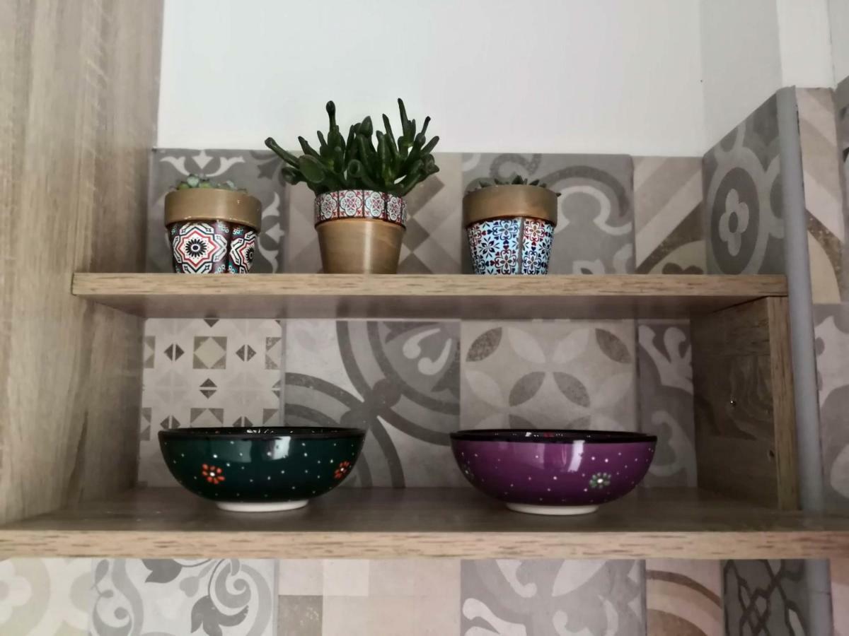 Cozy Getaway In Nicosia Apartman Kültér fotó